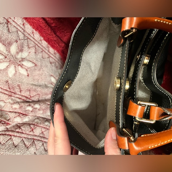 Dooney & Bourke Black Satchel Tote Purse - Picture 10 of 14